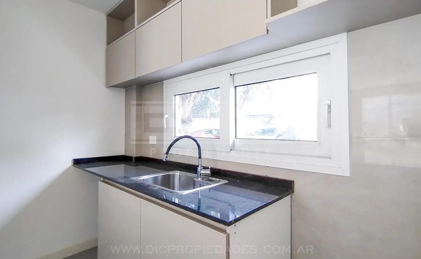 Departamento 3 ambientes Venta - Saravi Village 5