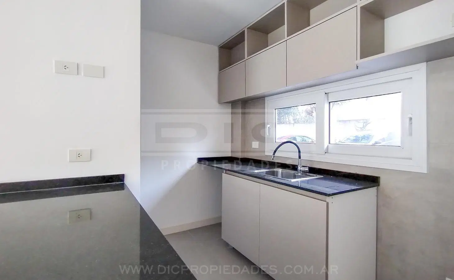 Departamento 3 ambientes Venta - Saravi Village 4