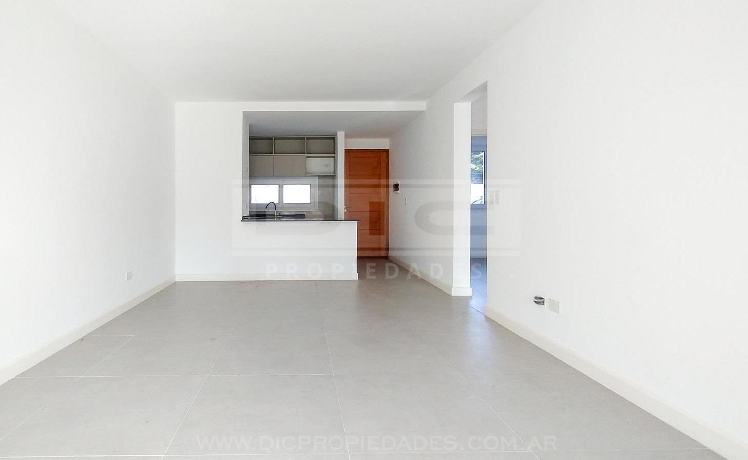 Foto de Departamento 3 ambientes Venta - Saravi Village, imagen 2