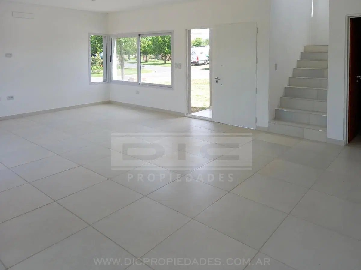 Casa 4 dormitorios Venta - El Canton - Puerto 4