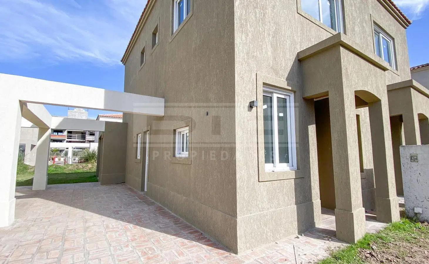 Duplex 2 dormitorios Venta - Saravi Village 3