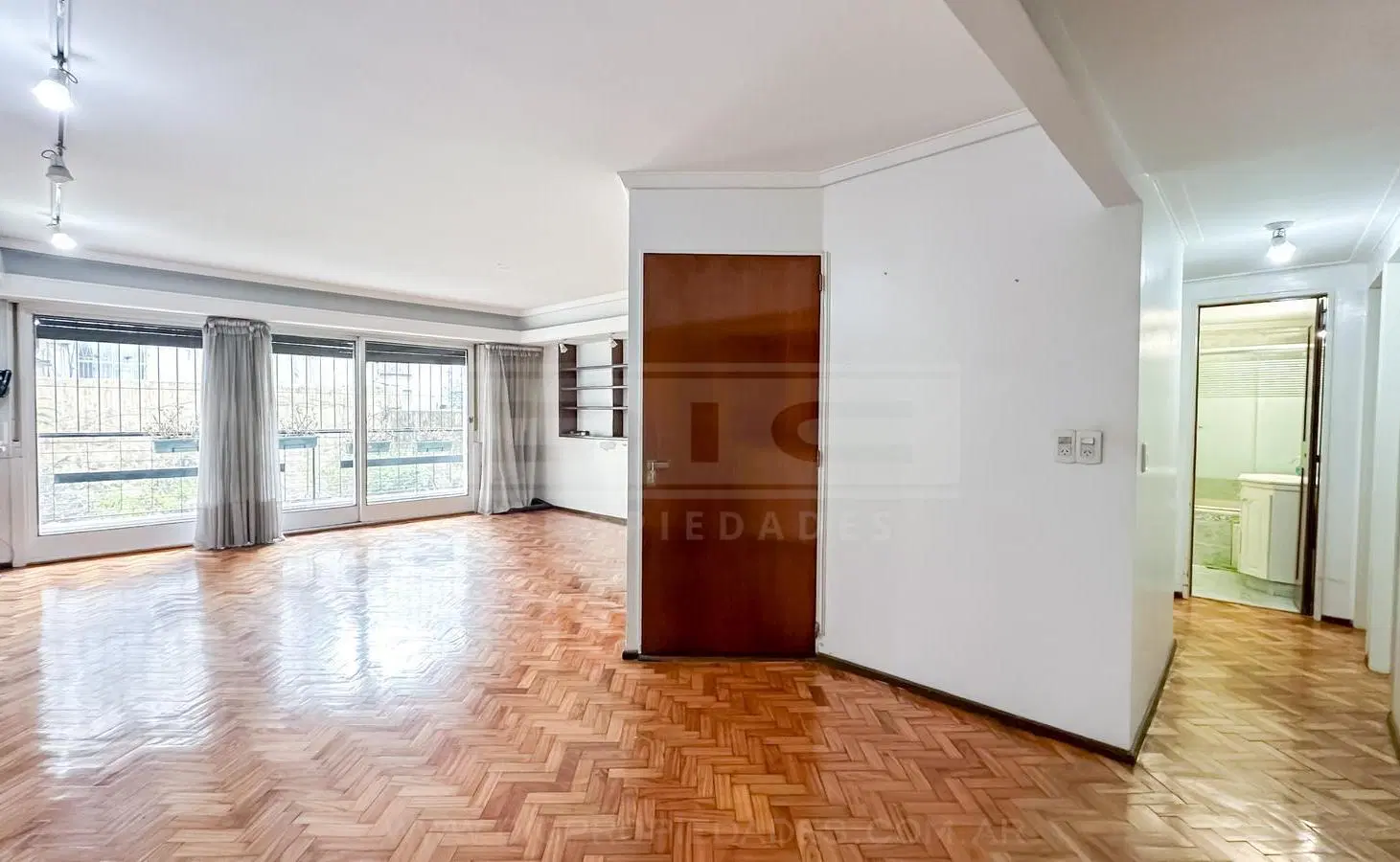 Departamento 4 ambientes - Balcón - Terraza - Venta - Palermo 3