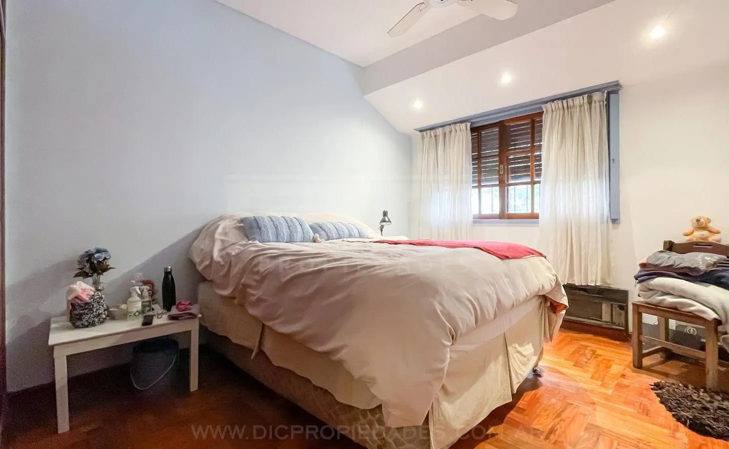 Triplex 4 dormitorios Venta - Olivos-Golf 3