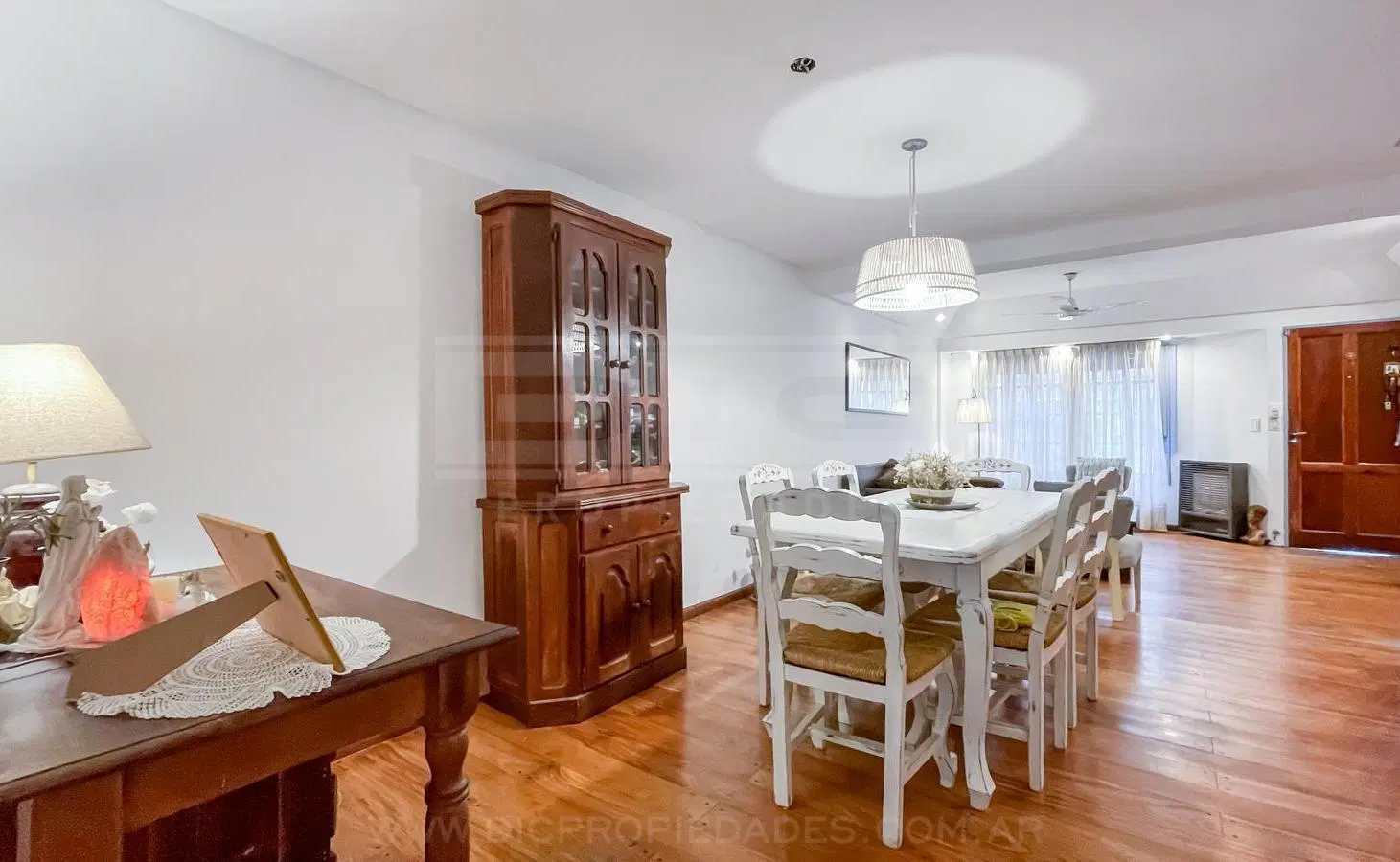 Triplex 4 dormitorios Venta - Olivos-Golf 2