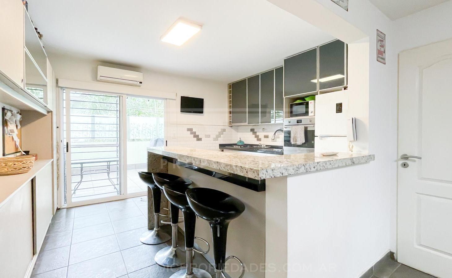 Foto de Triplex 4 dormitorios Venta - Olivos-Maipu/Uzal, imagen 5