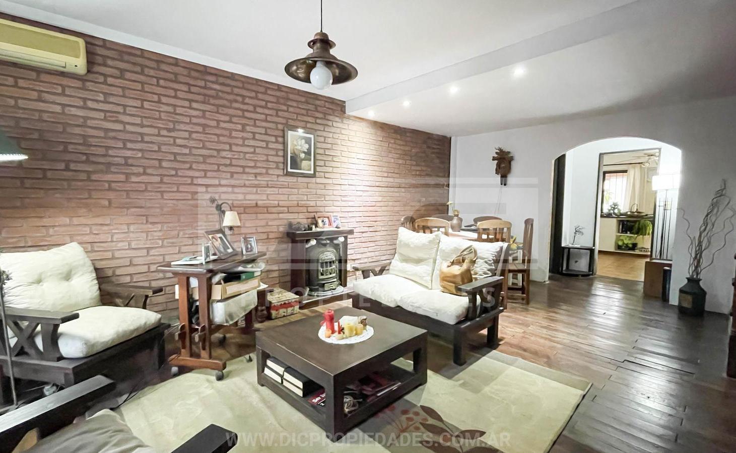 Foto de Duplex 3 dormitorios Venta - Olivos-Maipu/Uzal, imagen 1