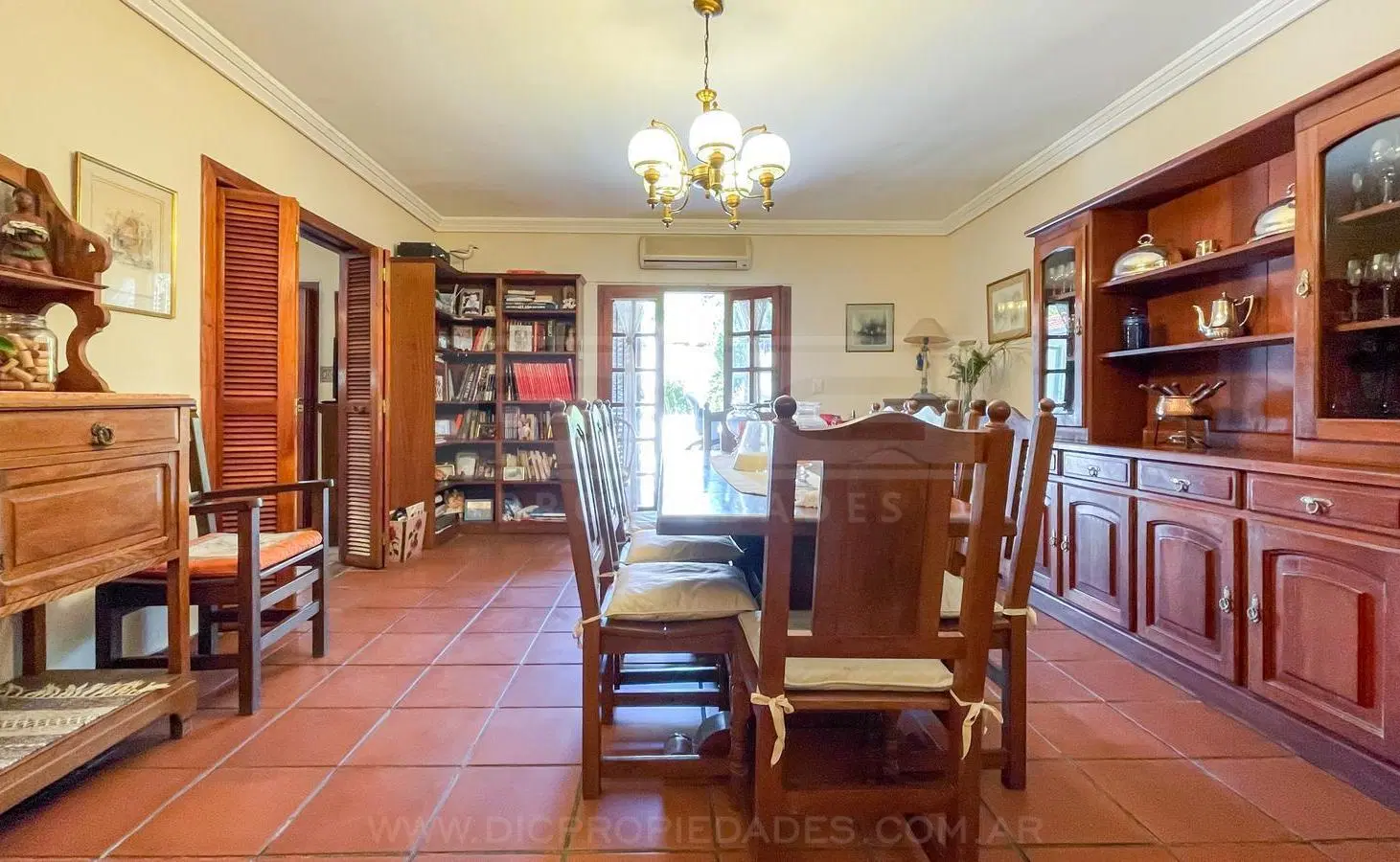 Chalet 3 dormitorios Venta - Olivos 3