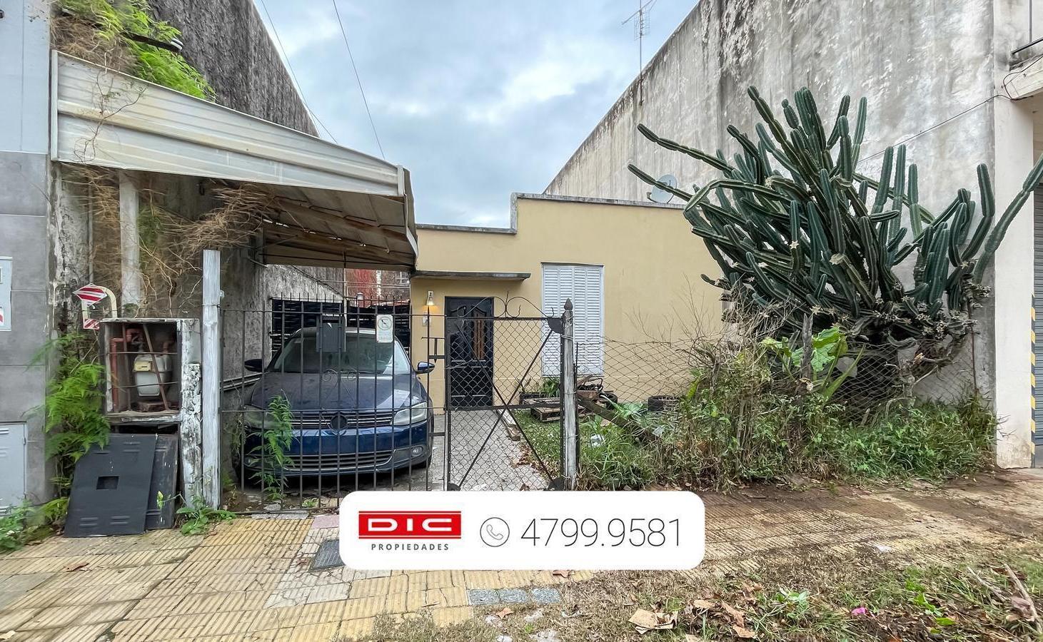 Foto de Chalet 2 dormitorios Venta - Olivos-Maipu/Uzal, imagen 1