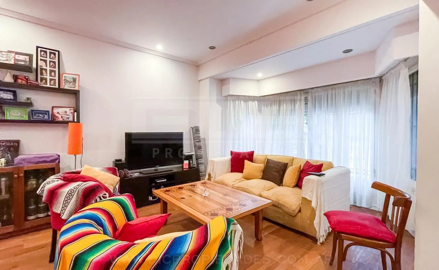 Casa 4 dormitorios Venta - La Lucila-Vias/Maipu 4