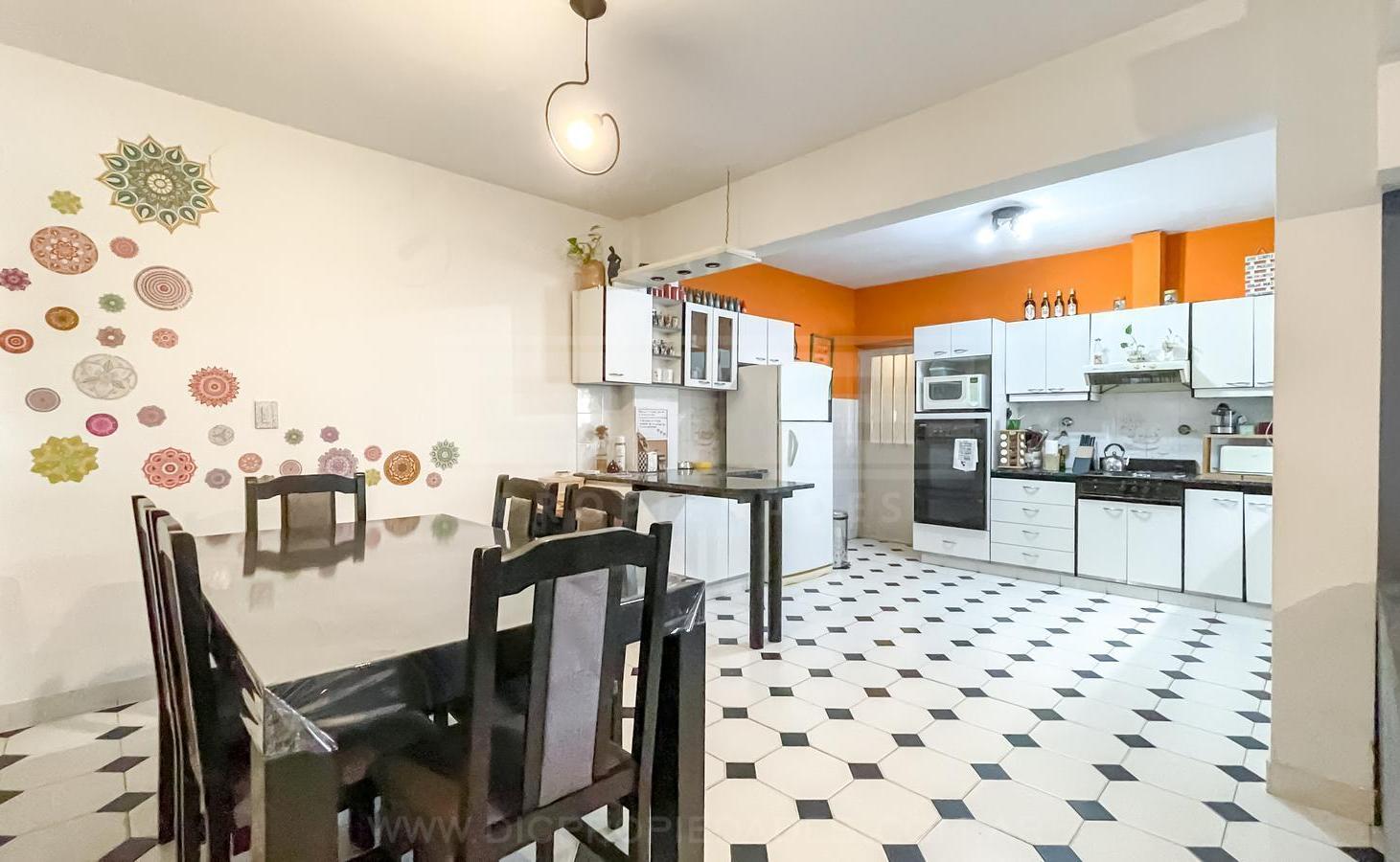 Foto de PH 2 dormitorios Venta - Olivos, imagen 2