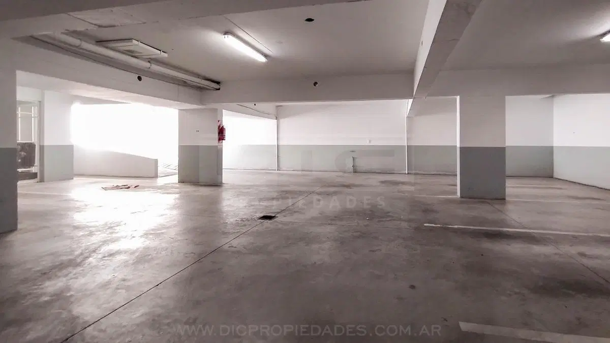 Cochera Venta - Olivos 4