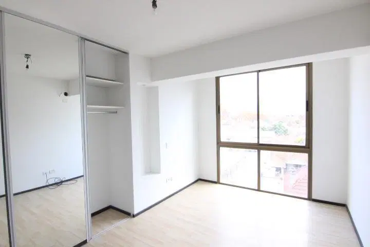 Excelente Semipiso  4 ambientes  en Venta Olivos 3