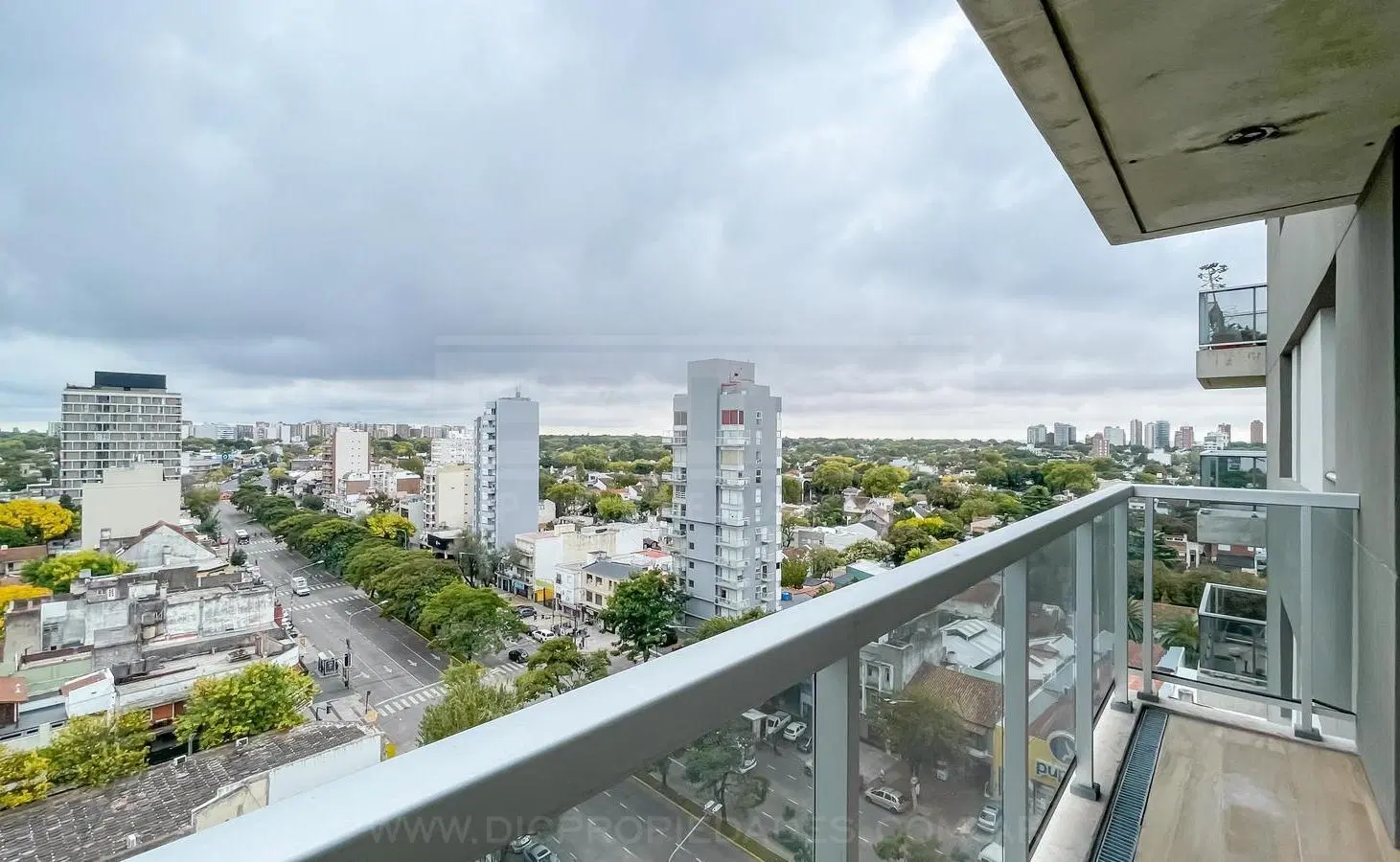 Excelente departamento 2 ambientes a estrenar en  Olivos 8