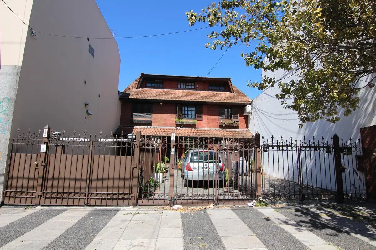 Duplex 4 ambientes reciclado a nuevo en Olivos 2