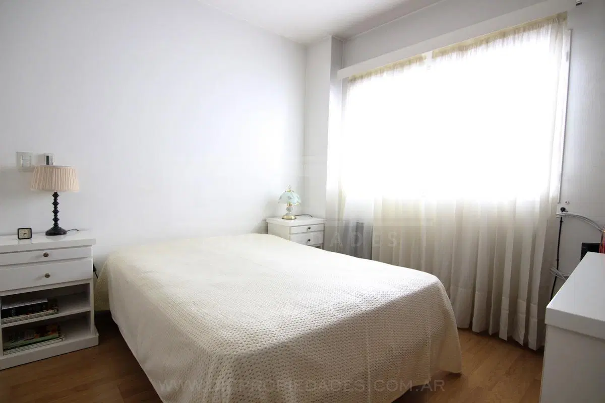 Departamento 1 ambiente en inmejorable zona de  Olivos 8
