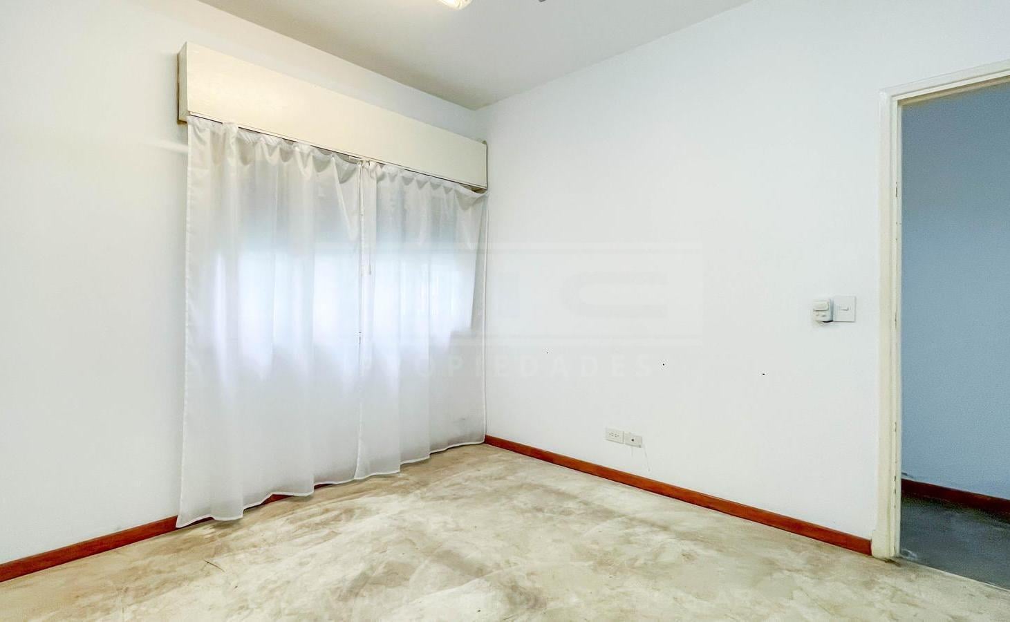 Foto de PH 4 ambientes apto profesional con patio ubicado Olivos, imagen 4