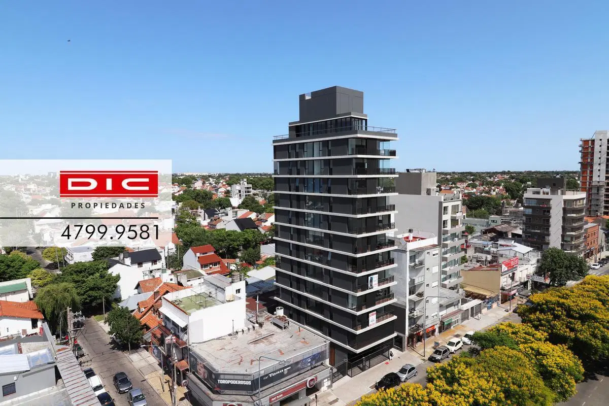 Cochera en venta  en  Olivos 2