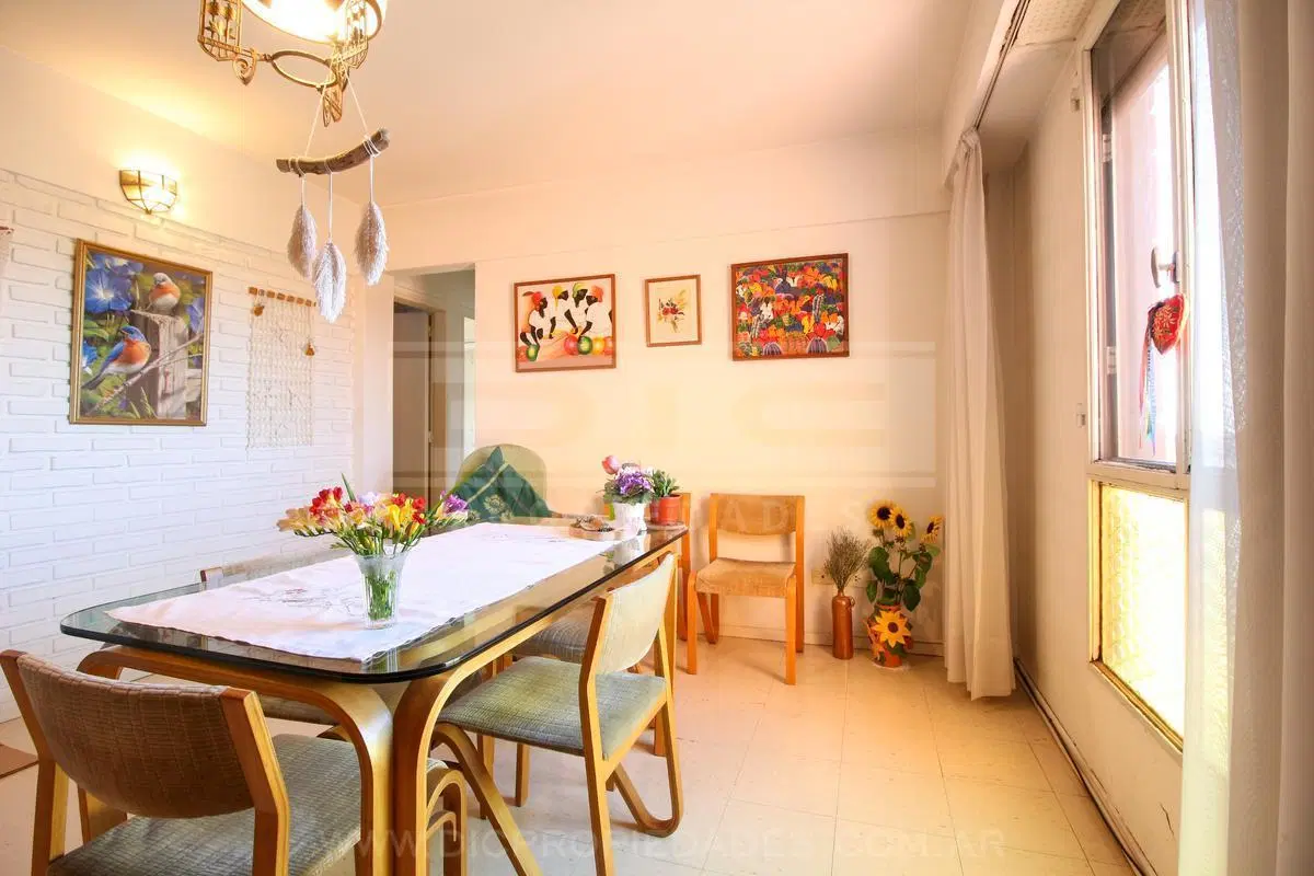 Departamento 3  ambientes  venta  ubicado en Olivos 3