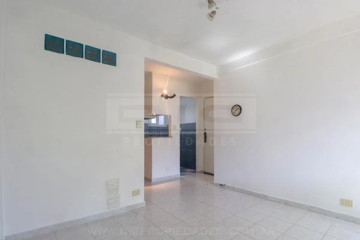 Departamento 2 ambientes Venta - Olivos 2