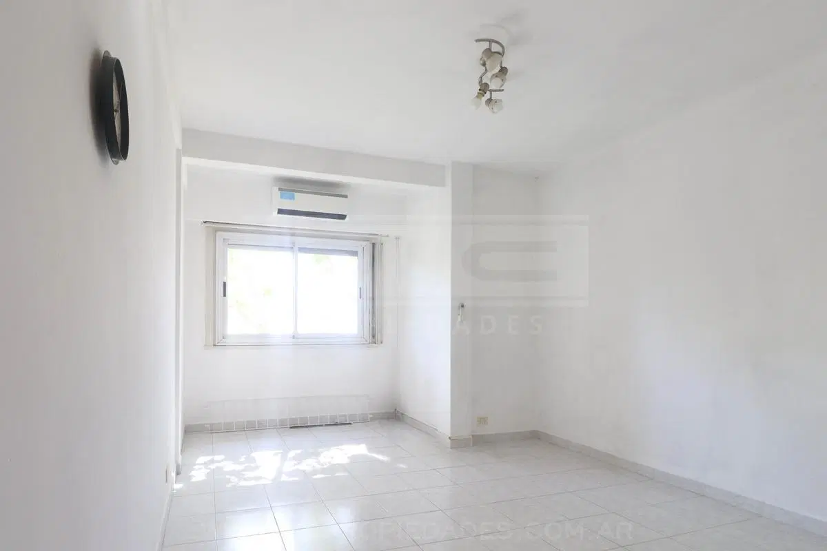 Departamento 2 ambientes Venta - Olivos 4