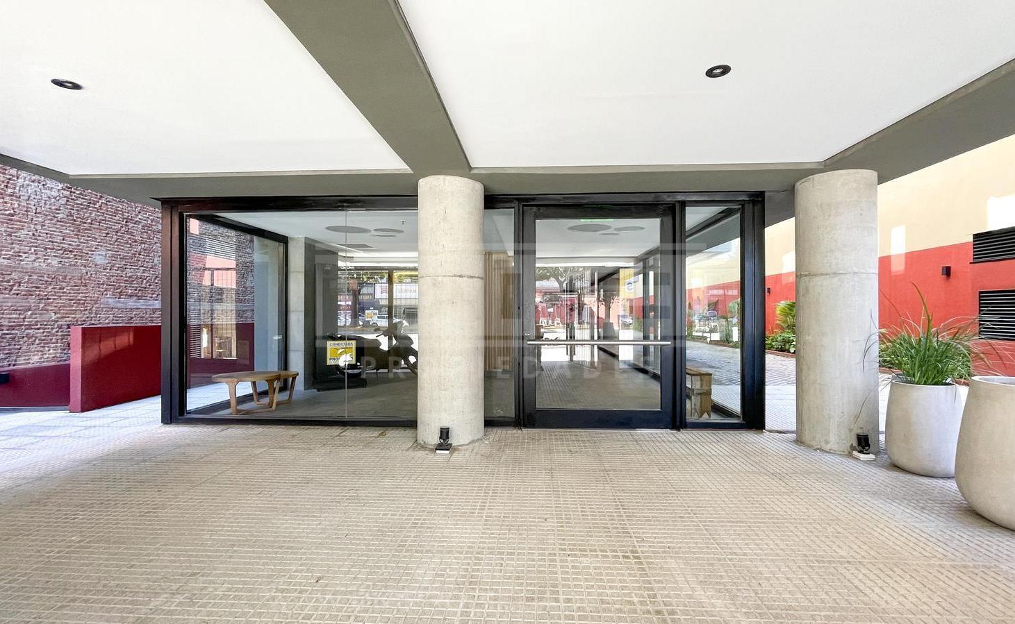 Foto de Cochera Venta - Olivos, imagen 1