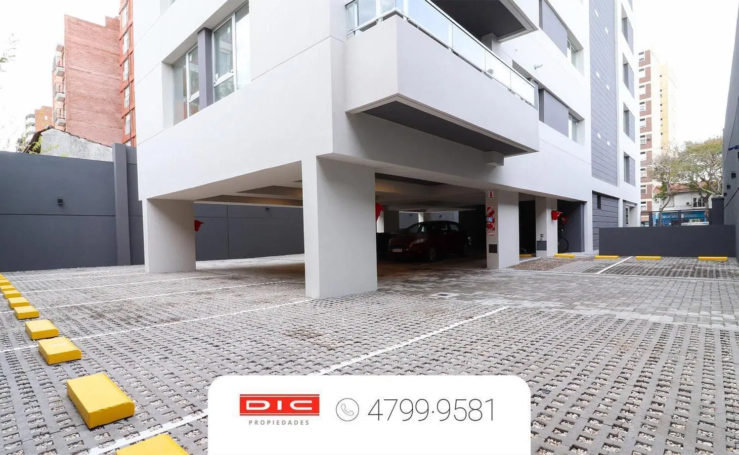 Cochera Venta - Olivos 4