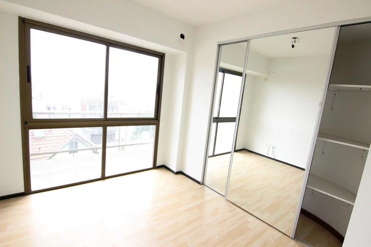 Excelente Semipiso  4 ambientes  en Olivos 3