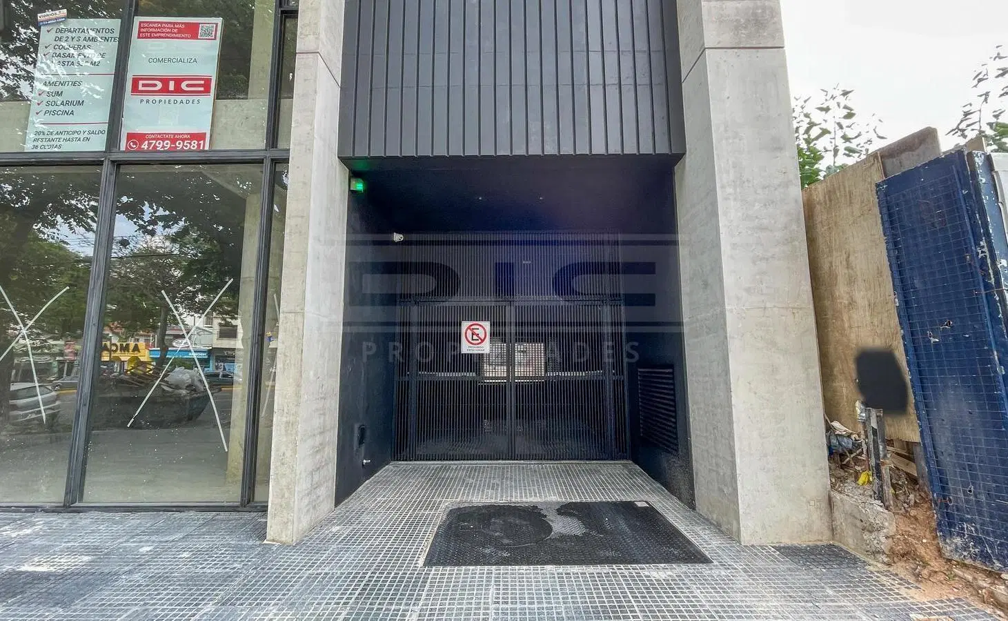 Cochera Venta - Olivos 8