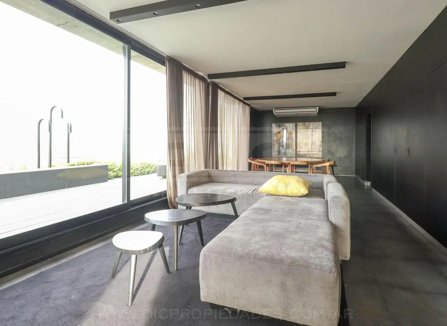 Departamento en La Lucila-Vias/Maipu 4