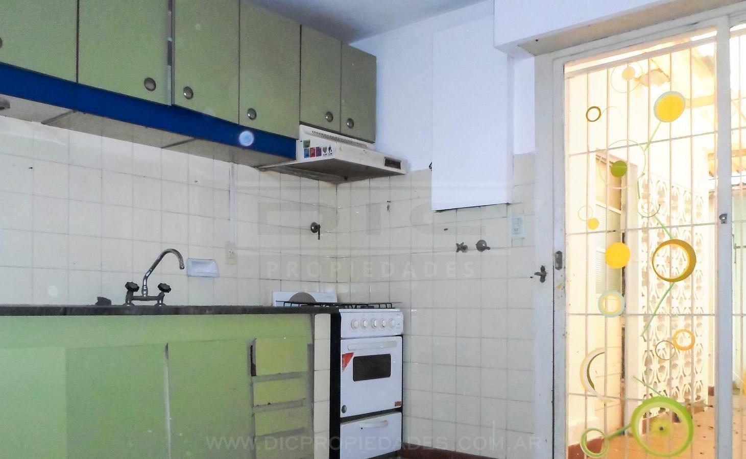 Foto de Casa 3 dormitorios venta - Olivos, imagen 2