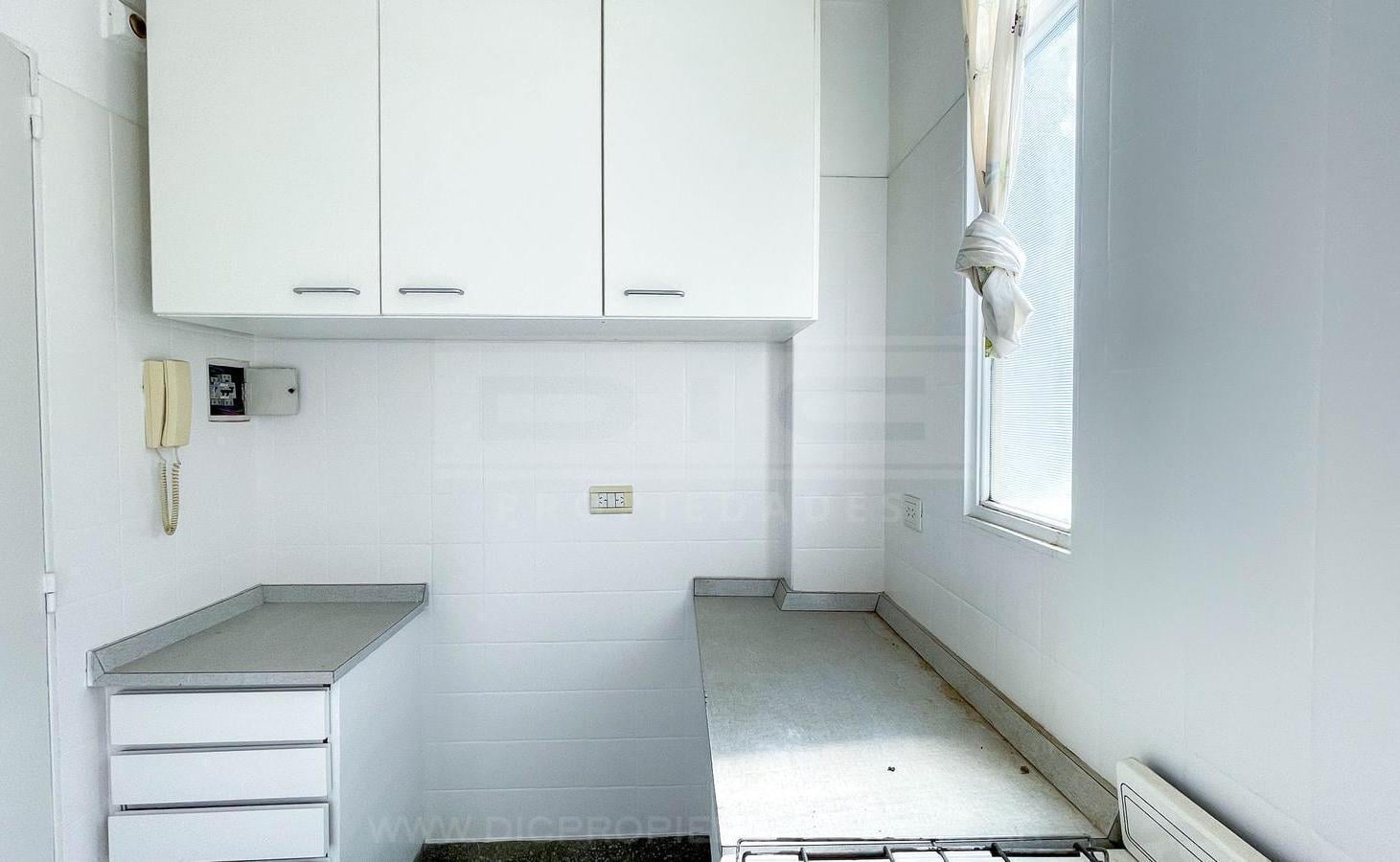 Foto de Departamento 2 ambientes Venta - Mart.-Vias/Santa Fe, imagen 4