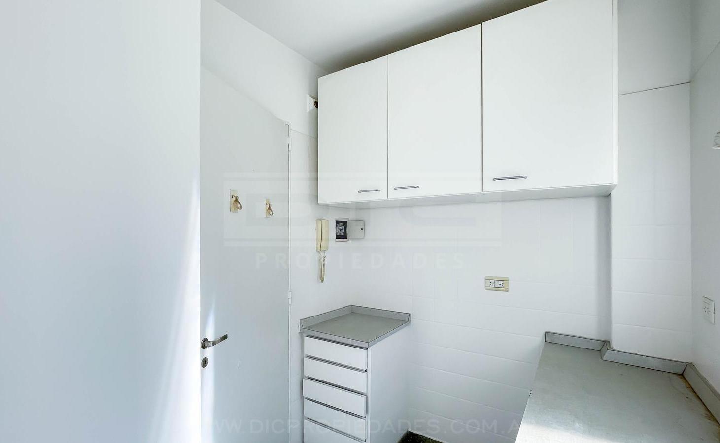 Foto de Departamento 2 ambientes Venta - Mart.-Vias/Santa Fe, imagen 3