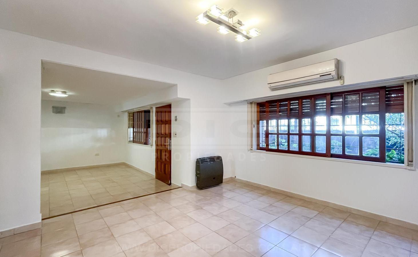 Foto de Chalet 3 dormitorios Venta - Acassuso -Santa Fe/Fleming, imagen 3