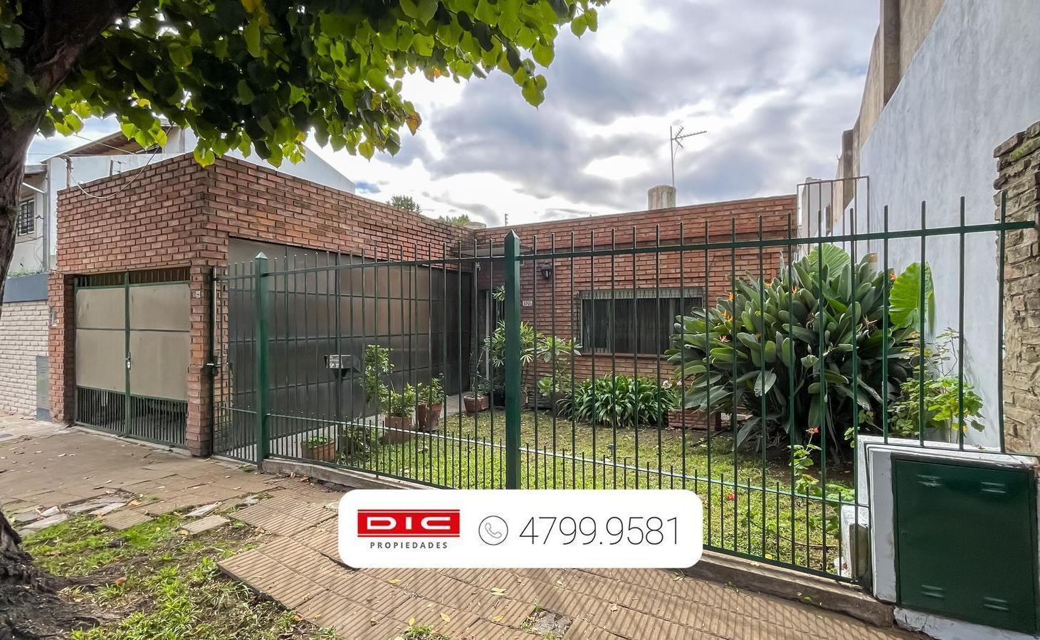 Foto de Chalet 2 dormitorios Venta - Olivos, imagen 1