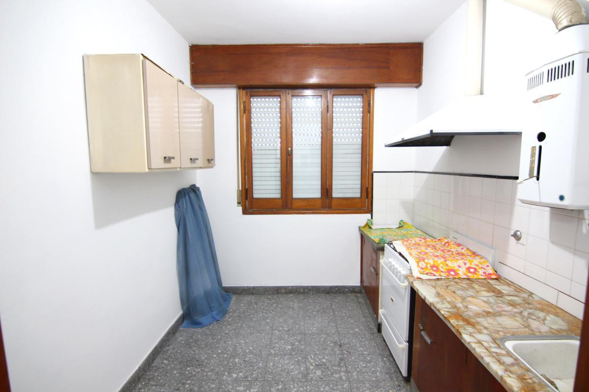 Foto de Muy buen PH 3 ambientes - Carapachay, imagen 5