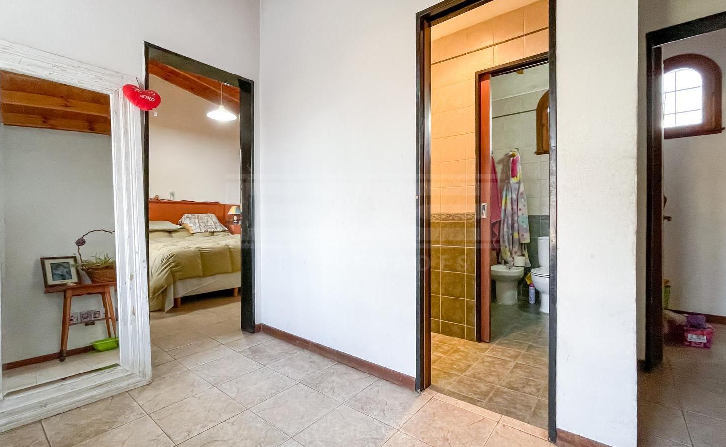 Foto de Chalet 3 dormitorios Venta - Florida Belgrano - Oeste, imagen 3