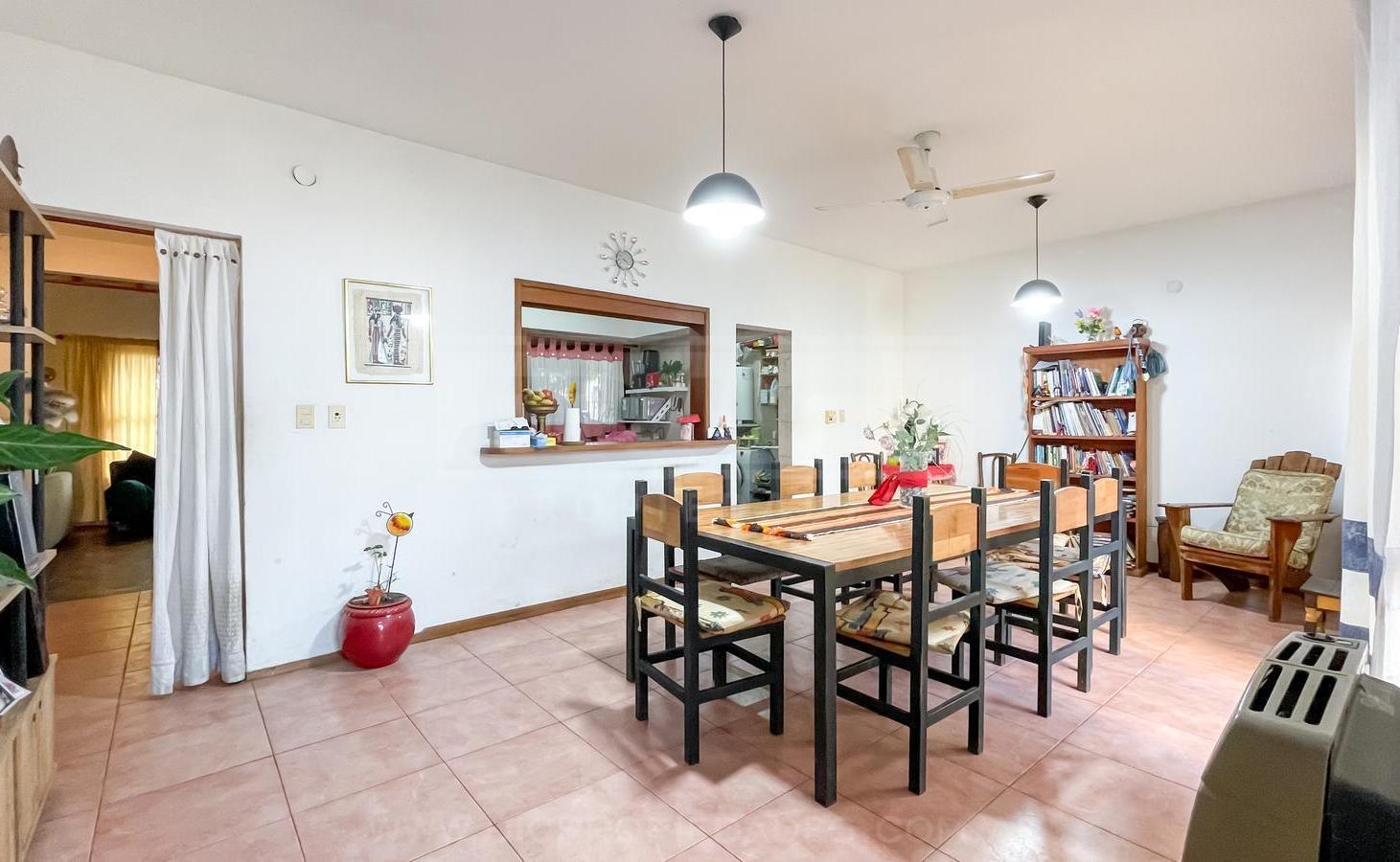 Foto de Chalet 3 dormitorios Venta - Florida Belgrano - Oeste, imagen 2