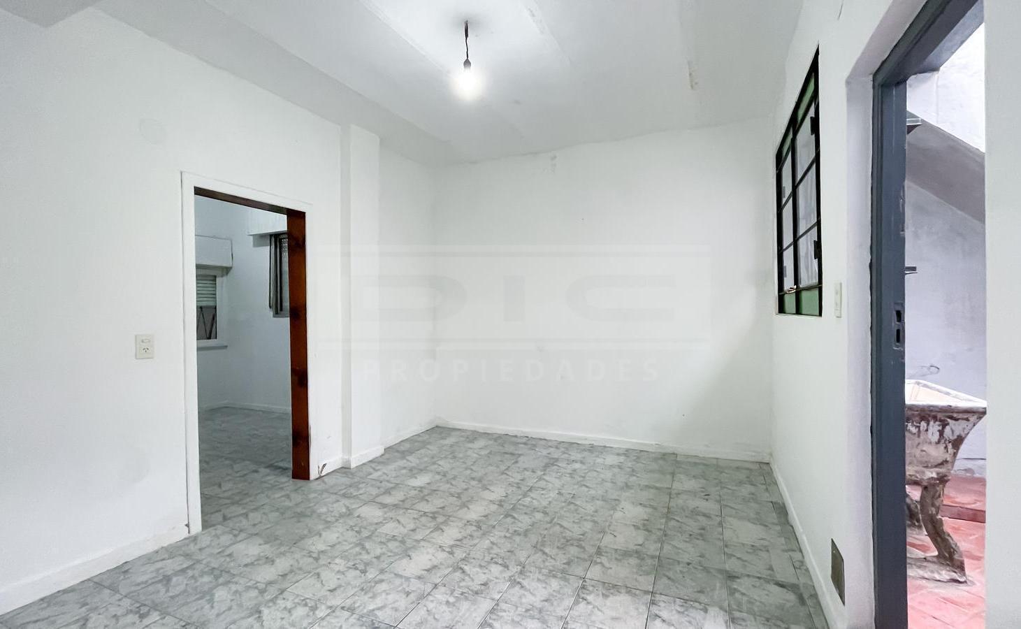 Foto de PH 2 dormitorios Alquiler - Munro, imagen 3