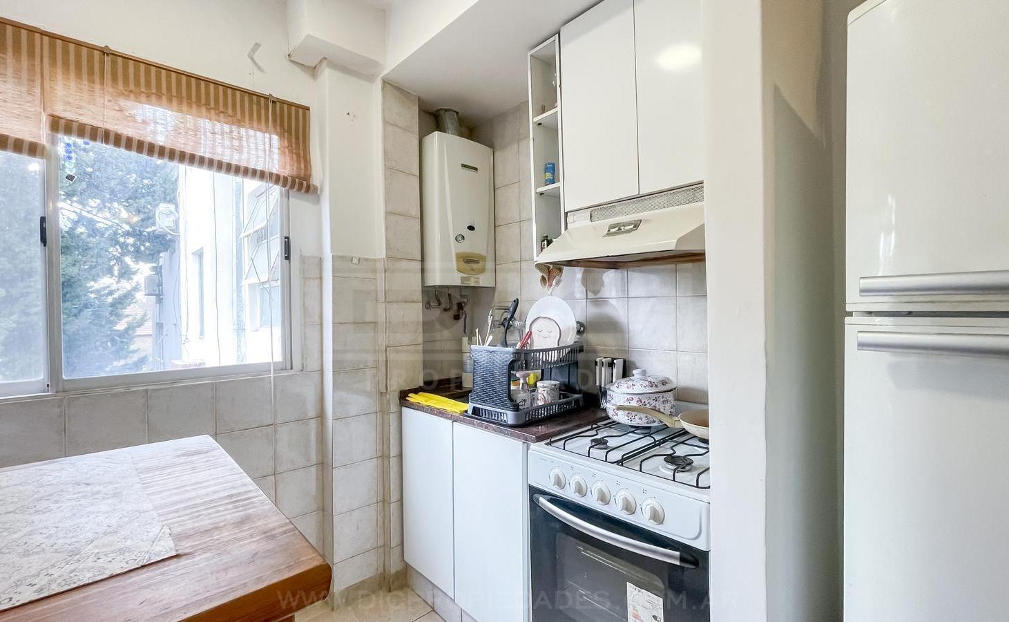 Foto de Departamento 2 ambientes Venta - Olivos-Vias/Maipu, imagen 3