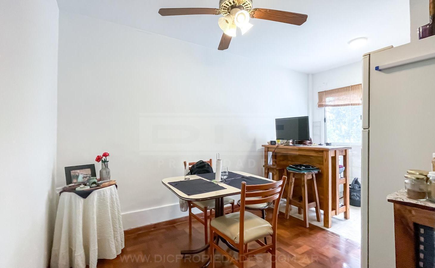 Foto de Departamento 2 ambientes Venta - Olivos-Vias/Maipu, imagen 1