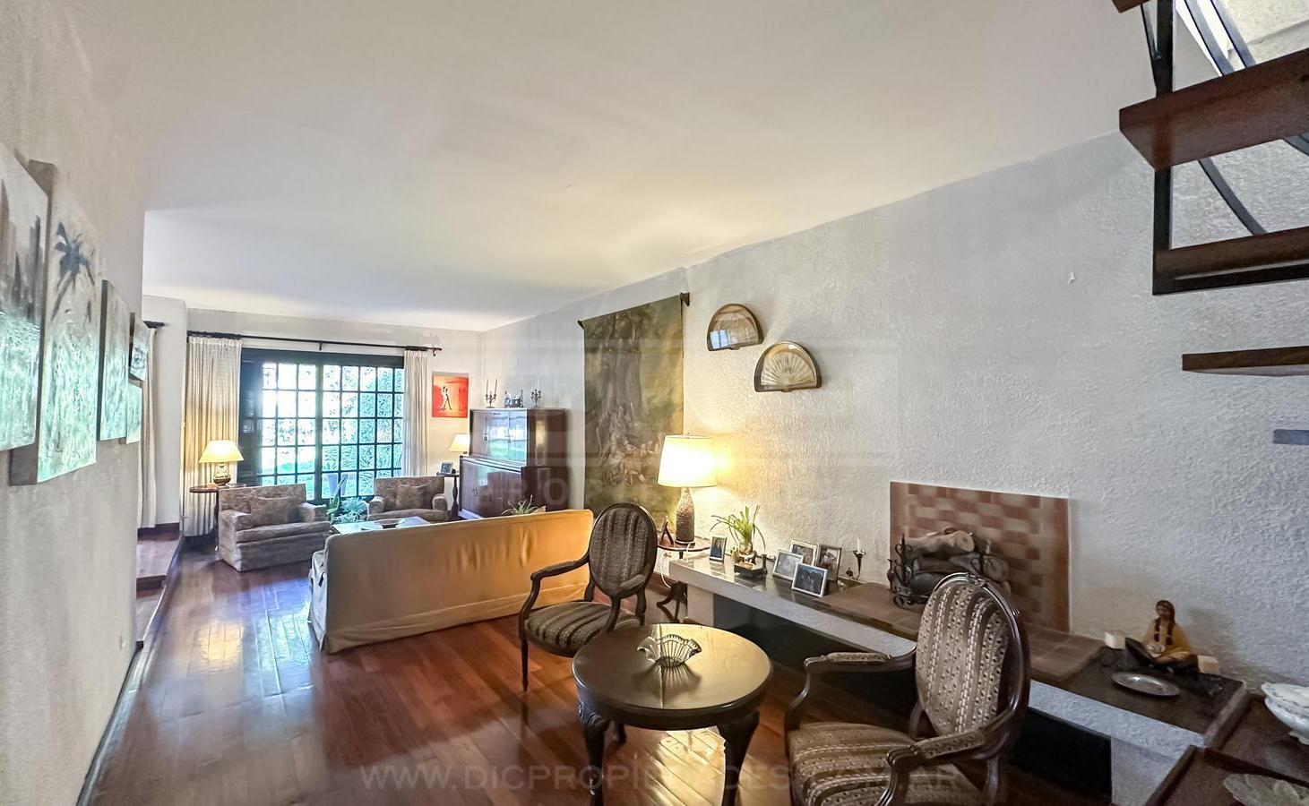 Foto de Chalet 4 dormitorios Venta - Florida Mitre/Este, imagen 4