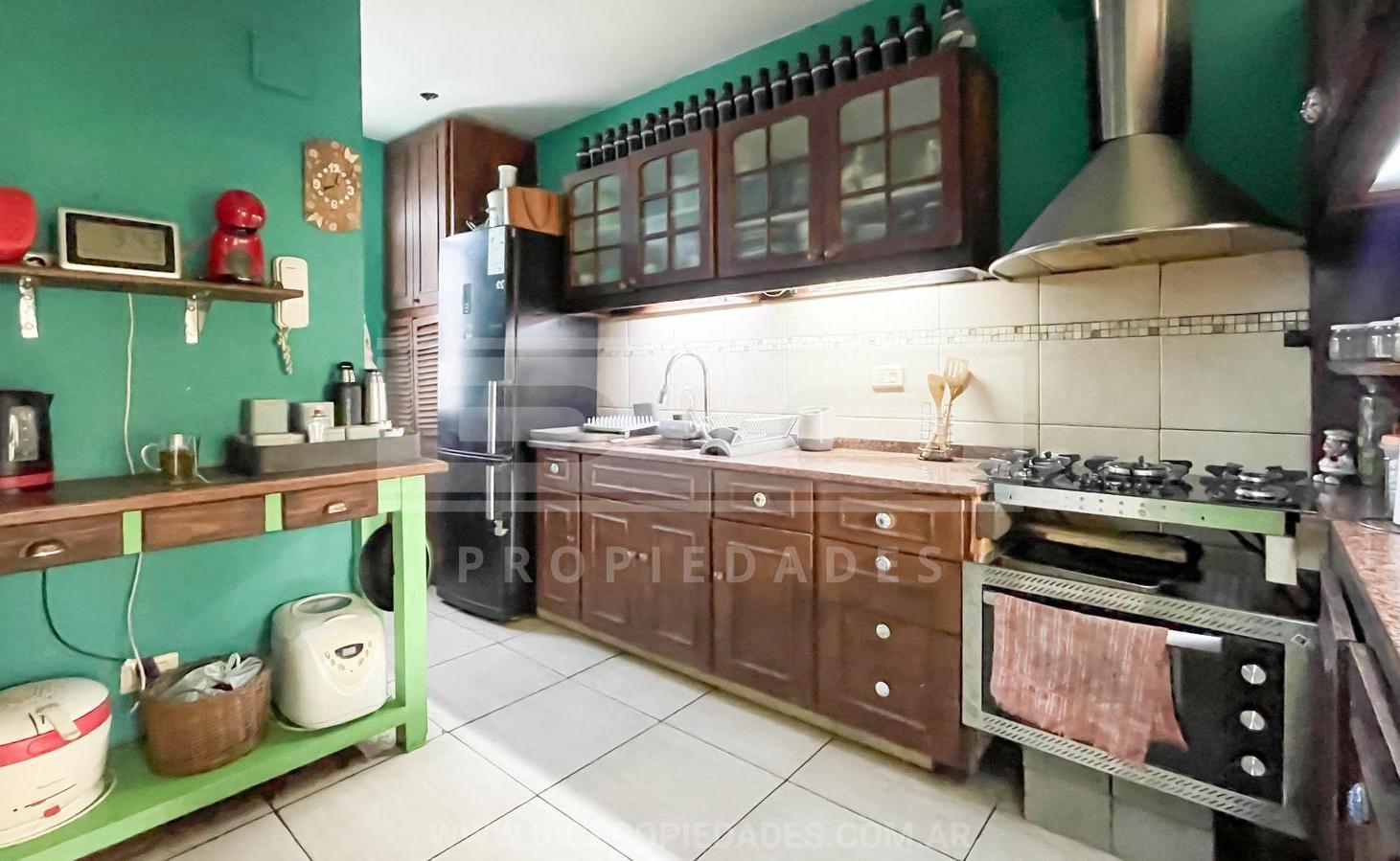 Foto de Casa 4 dormitorios Venta - Don Torcuato, imagen 4