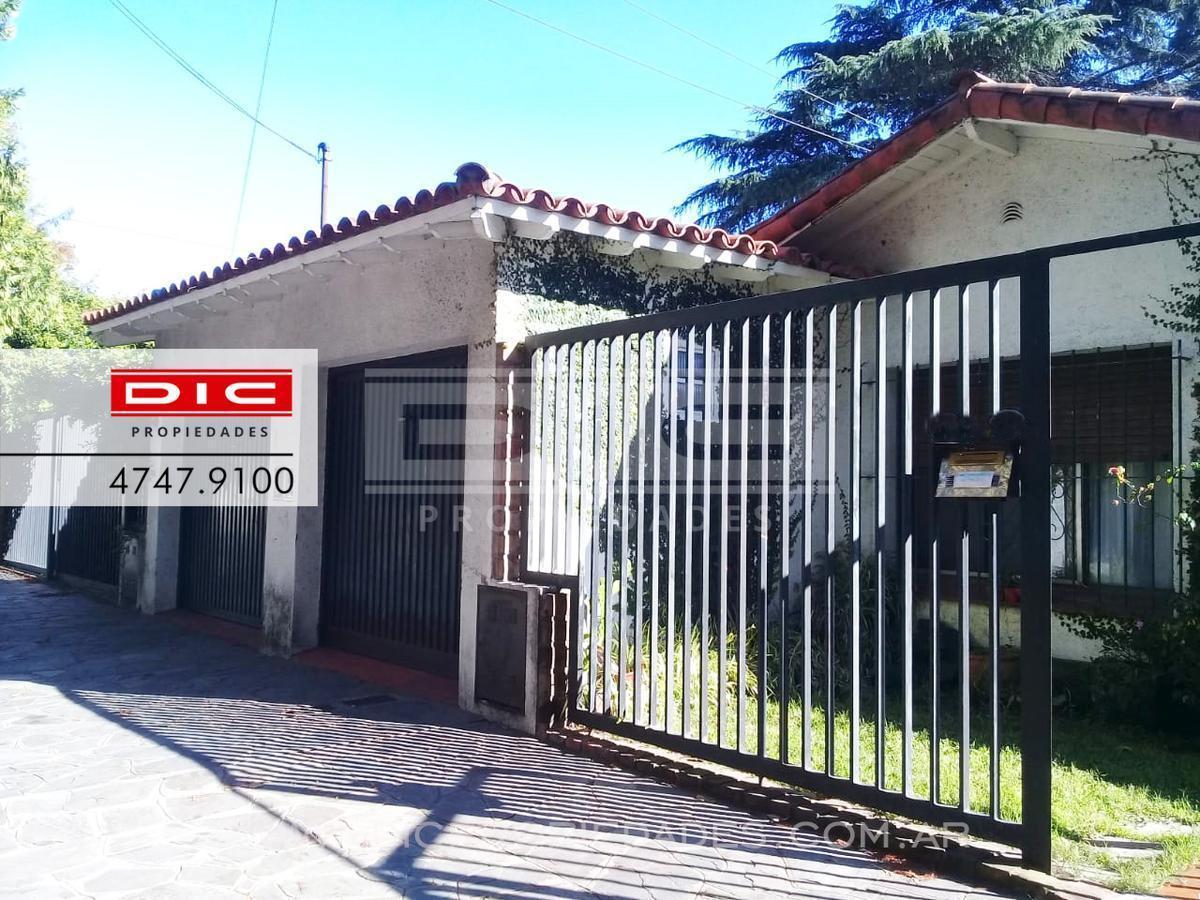 Foto de Muy buena casa c/quincho y piscina, 800m2 totales - Don Torcuato, imagen 4