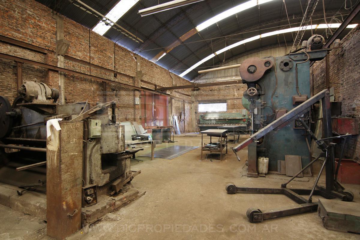 Foto de Deposito 1600m2 cub 5 oficinas - zonificación ID, imagen 5