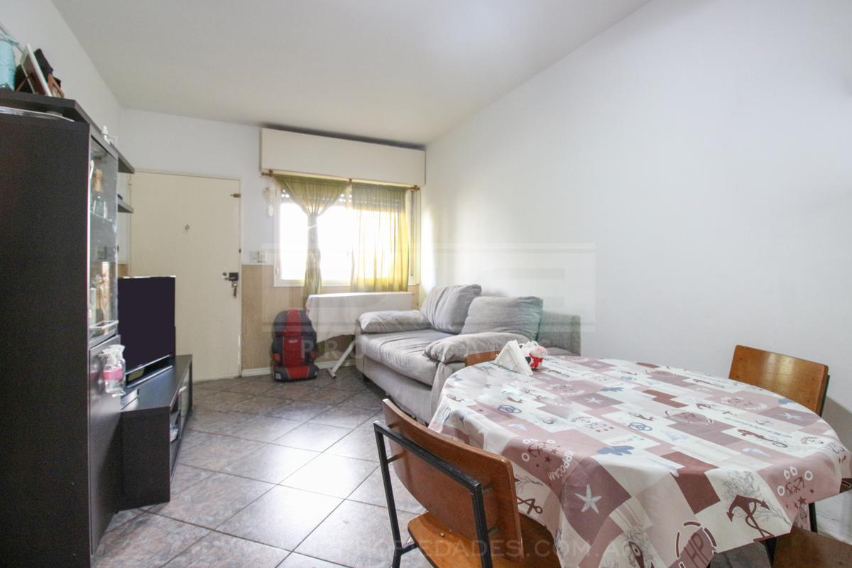 Foto de depto de 3 ambientes en PB con patio, imagen 1