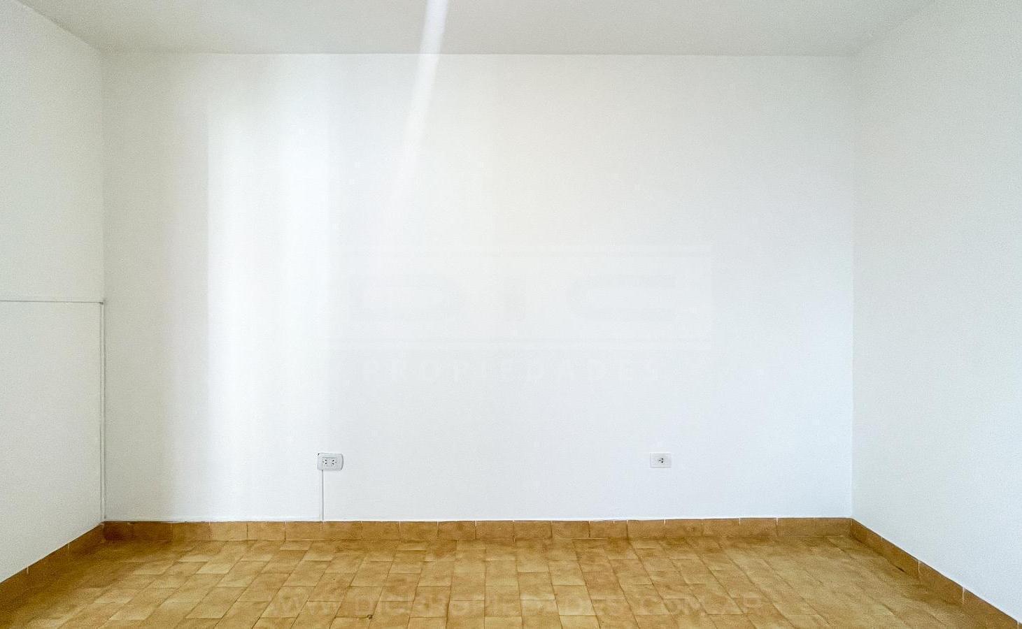 Foto de PH 1 ambiente Venta - San Isidro, imagen 5
