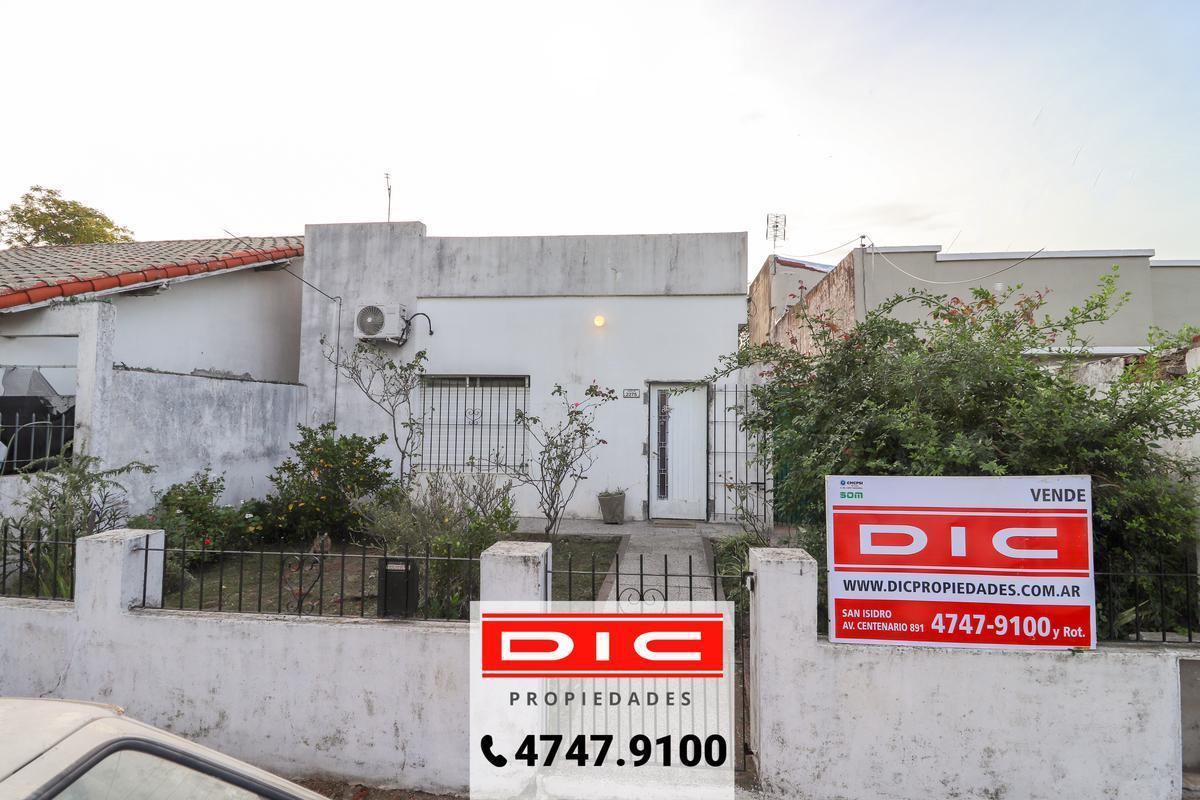Foto de Casa 4 ambientes Venta - Boulogne, imagen 2