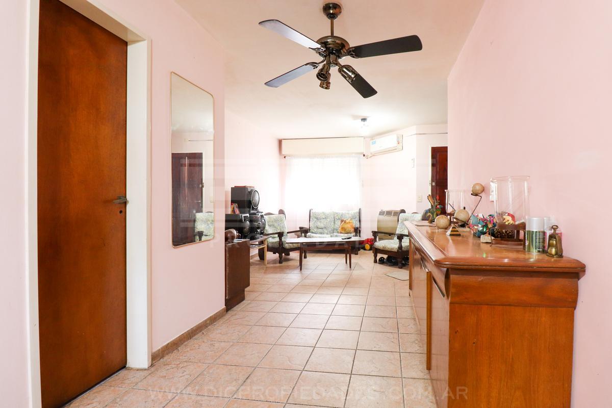 Foto de Duplex 3 dormitorios Venta - Beccar Alto, imagen 2