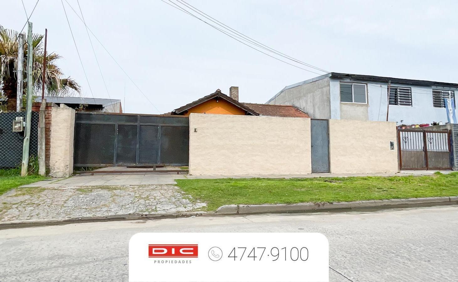 Foto de Chalet 3 dormitorios Venta - Ricardo Rojas - Tigre, imagen 2