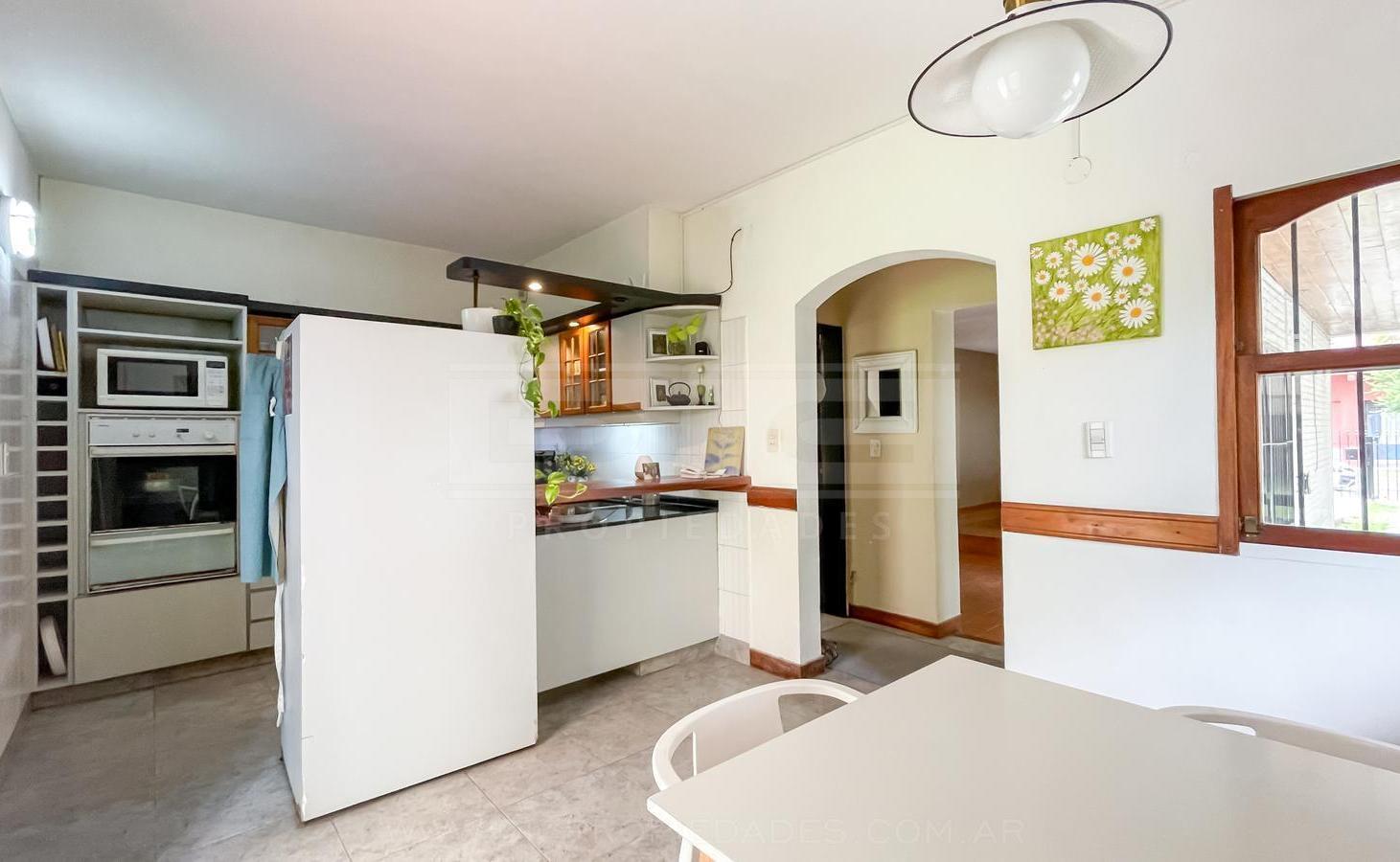 Foto de Chalet 4 dormitorios Venta - Don Torcuato, imagen 5